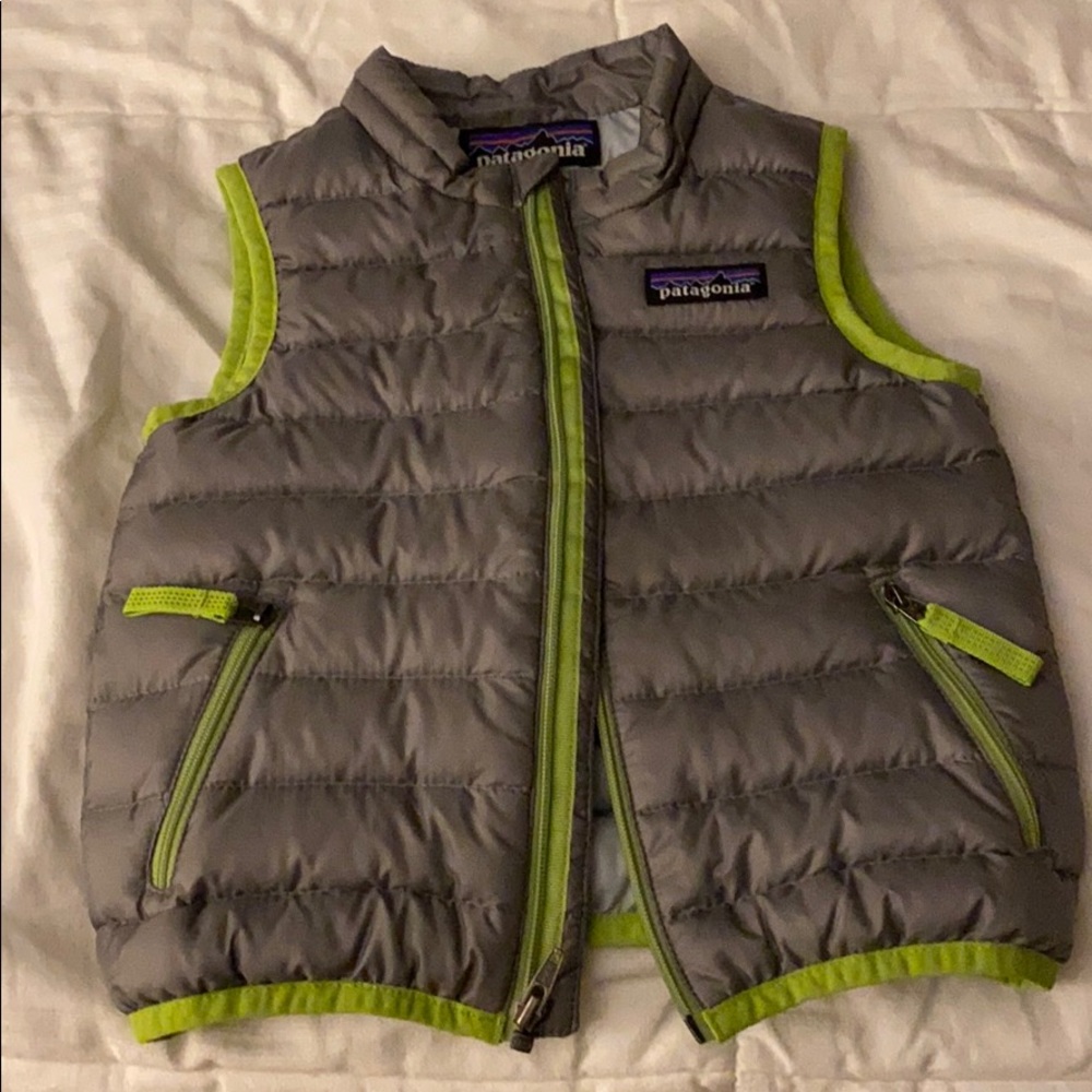 Patagonia 12-18 month gray vest with green trim